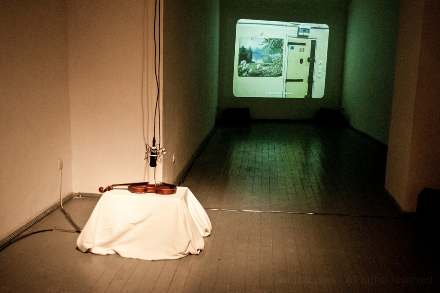 UNBALANCED FORCES (image 1)