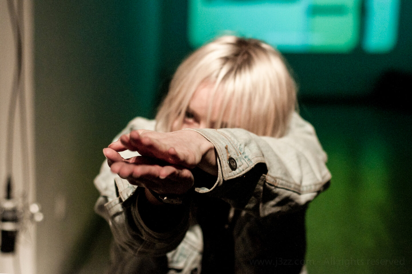 UNBALANCED FORCES (image 3)