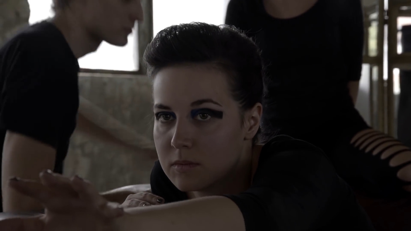 BUILDING UP CREATIVITY