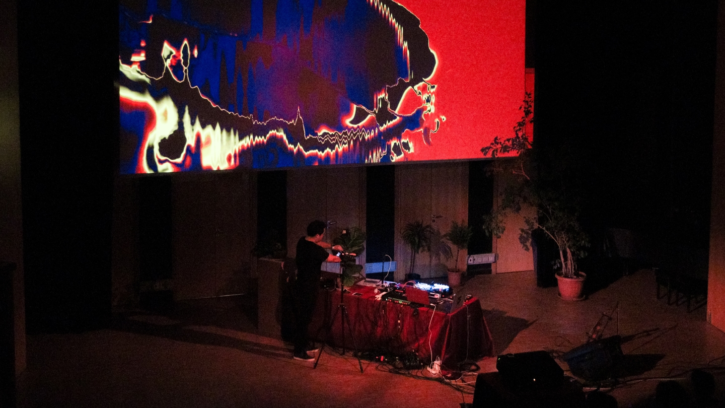 RACINES & RESONANCES