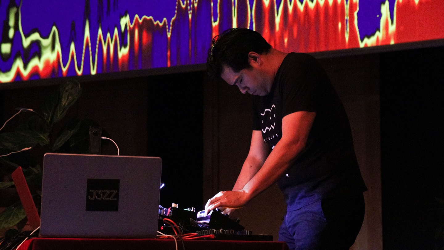 RACINES & RESONANCES