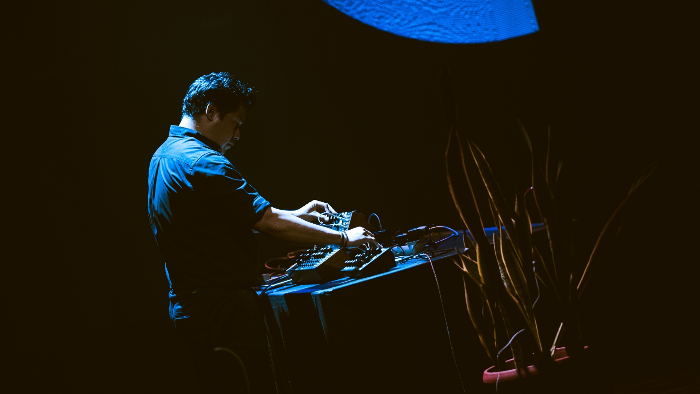 RACINES & RESONANCES